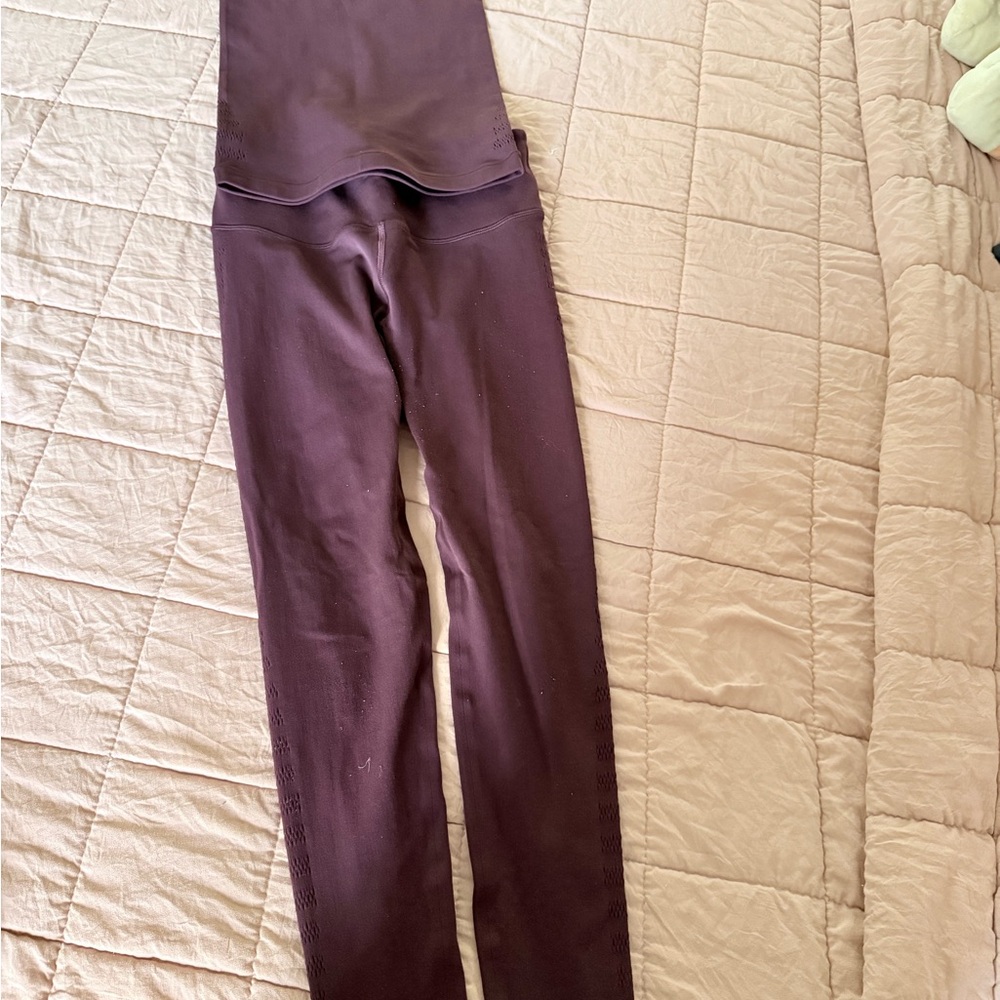 lululemon athletica Deep Plum Ribbed Seamless Leggings - Picture 7 of 11